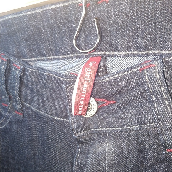 Jeans! - Picture 2 of 5